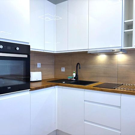 Sun Towers - Apartamenty Bryza - Apartamenty Z Parkingiem Свіноуйсьце Екстер'єр фото