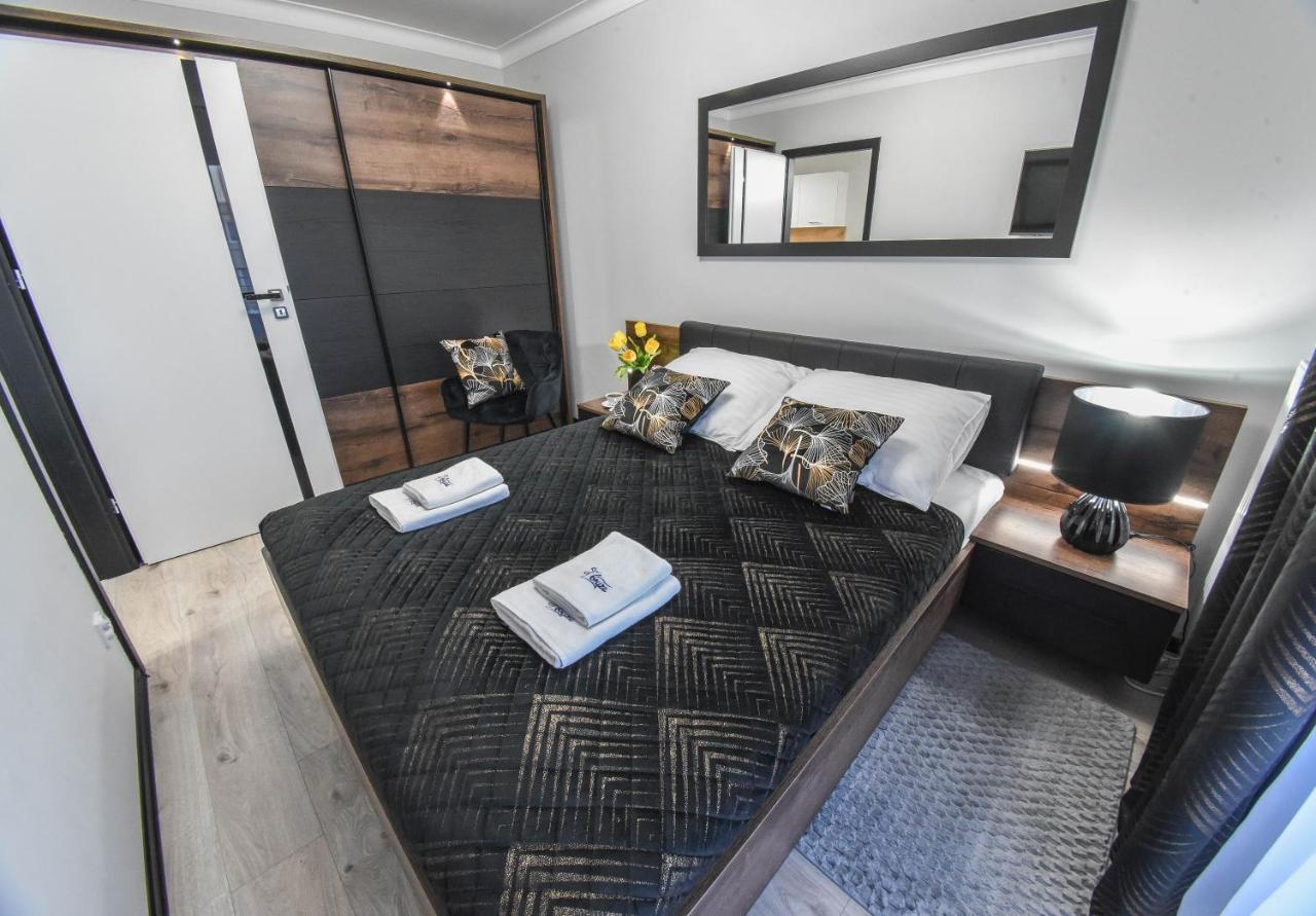 Sun Towers - Apartamenty Bryza - Apartamenty Z Parkingiem Свіноуйсьце Екстер'єр фото