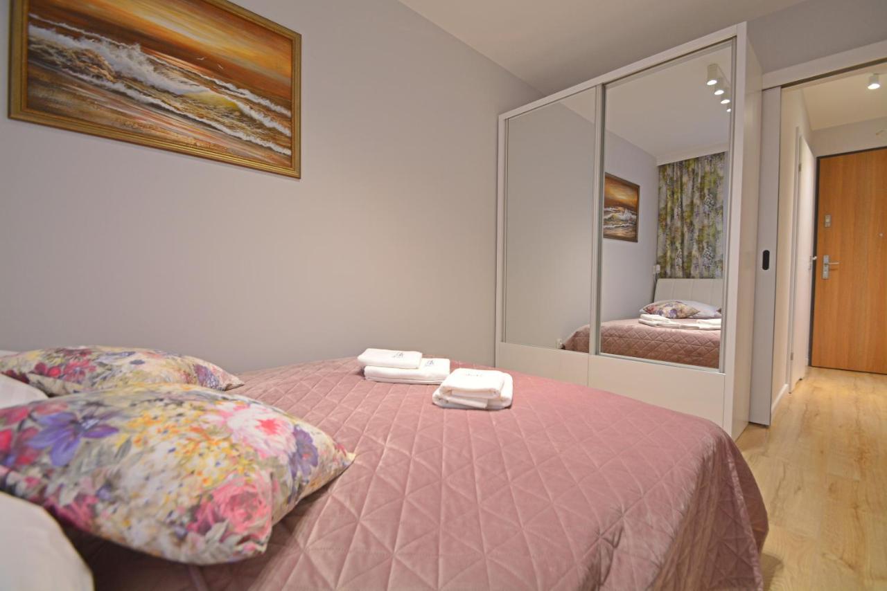 Sun Towers - Apartamenty Bryza - Apartamenty Z Parkingiem Свіноуйсьце Екстер'єр фото