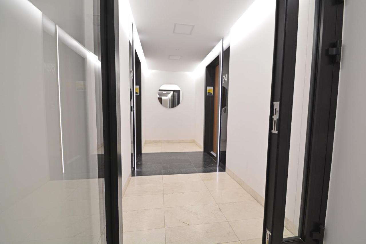 Sun Towers - Apartamenty Bryza - Apartamenty Z Parkingiem Свіноуйсьце Екстер'єр фото