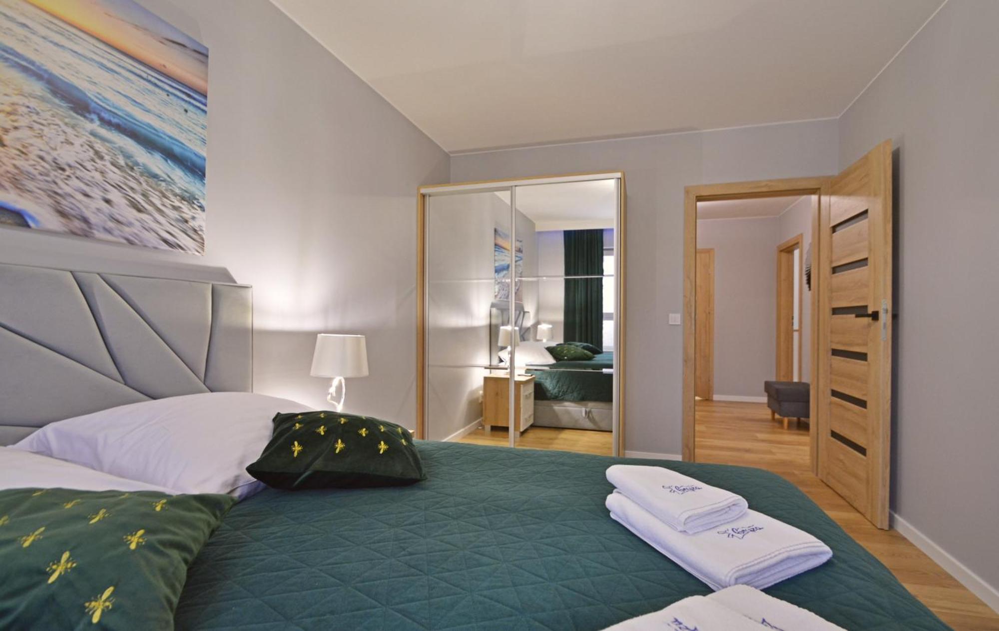 Sun Towers - Apartamenty Bryza - Apartamenty Z Parkingiem Свіноуйсьце Екстер'єр фото