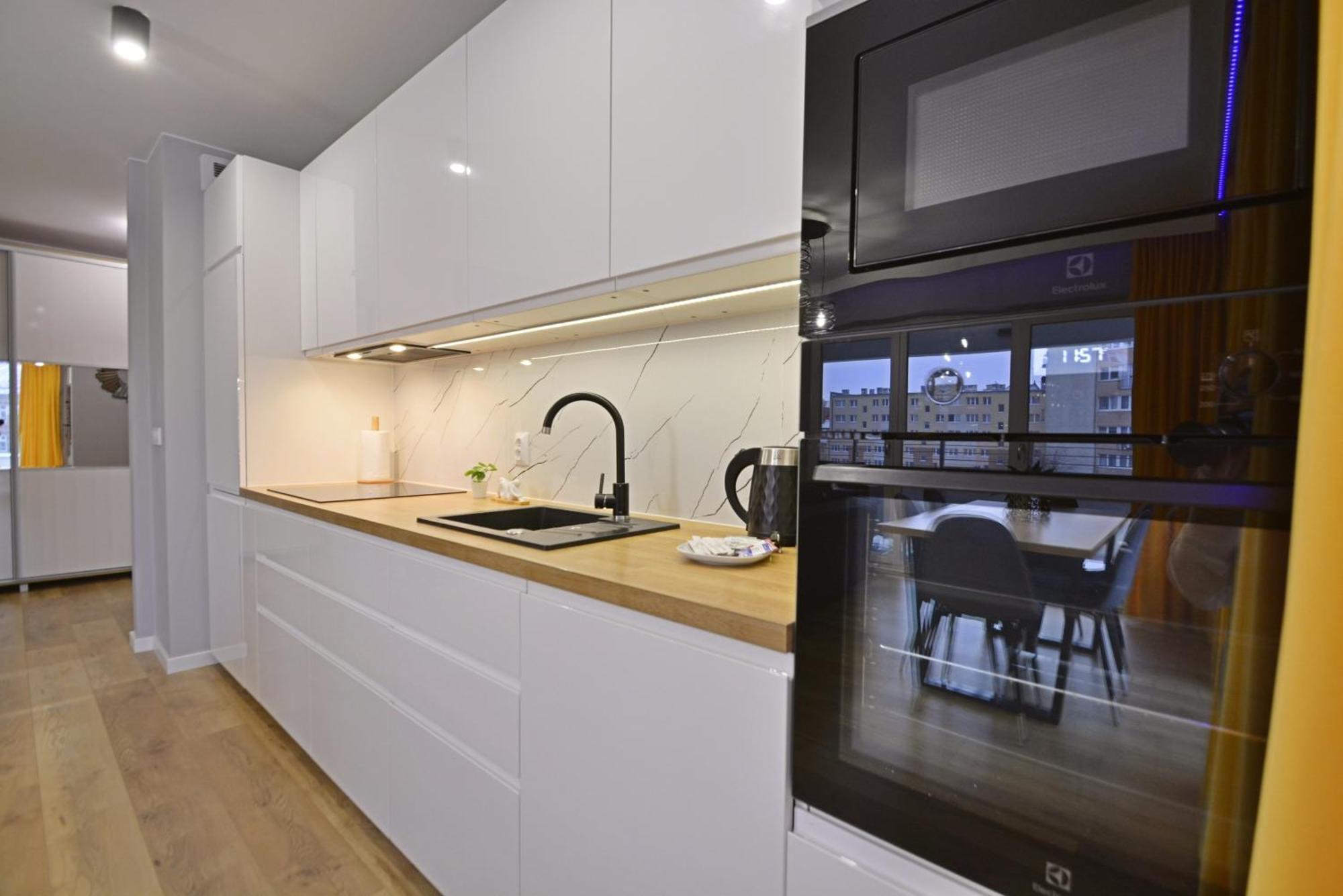 Sun Towers - Apartamenty Bryza - Apartamenty Z Parkingiem Свіноуйсьце Екстер'єр фото