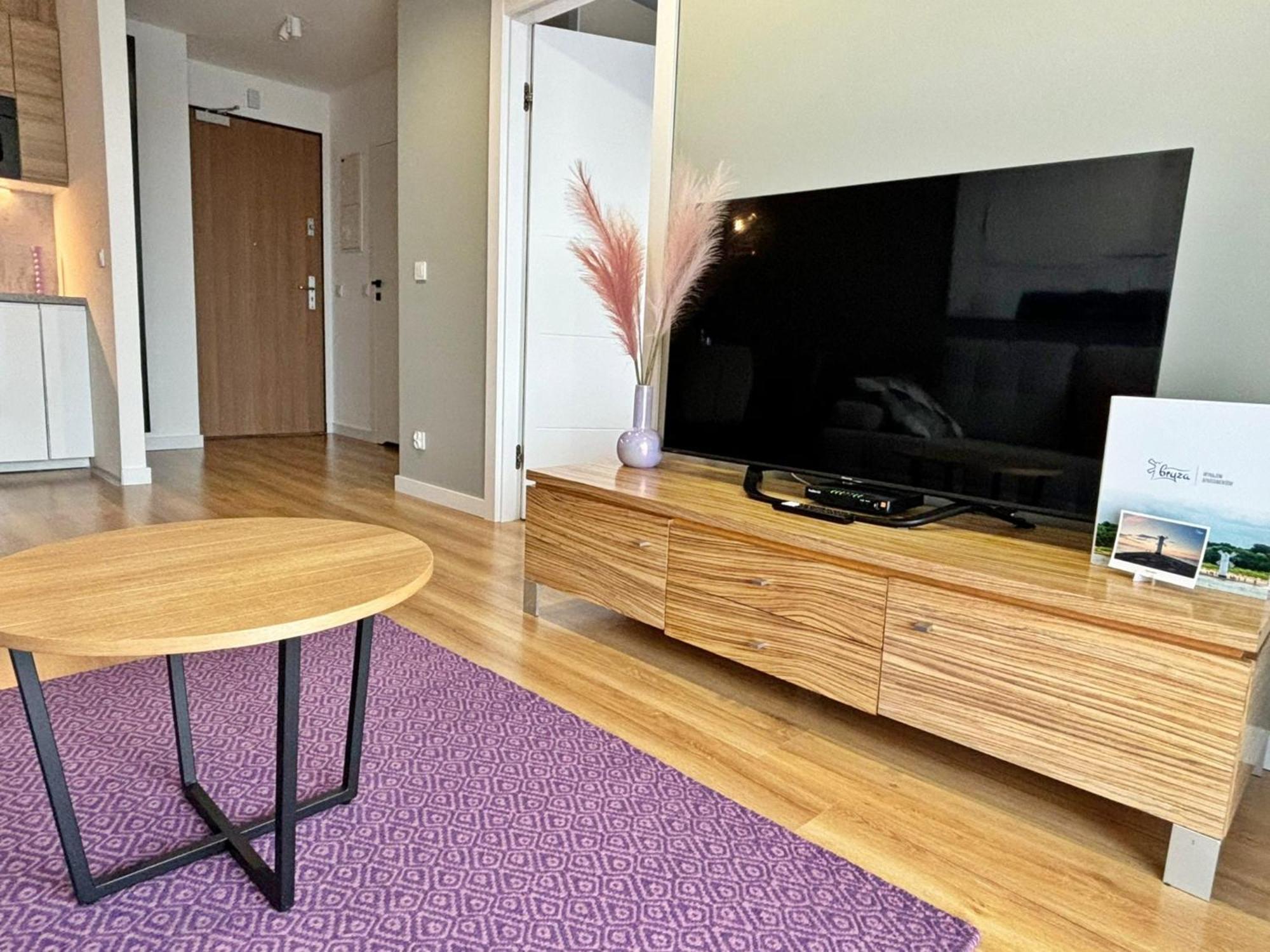 Sun Towers - Apartamenty Bryza - Apartamenty Z Parkingiem Свіноуйсьце Екстер'єр фото