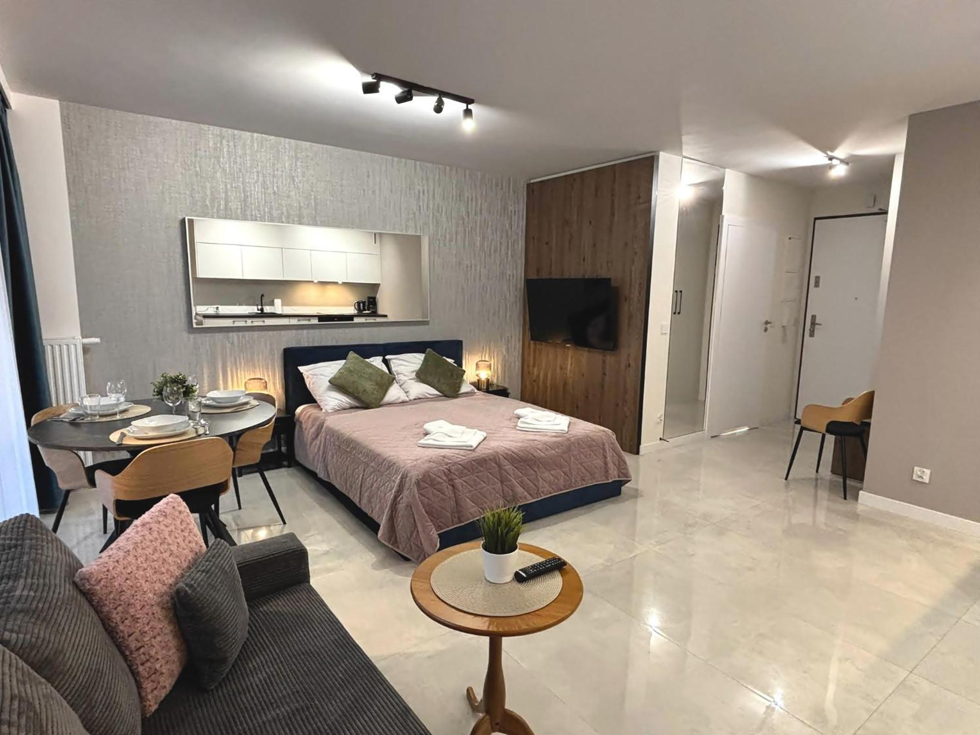 Sun Towers - Apartamenty Bryza - Apartamenty Z Parkingiem Свіноуйсьце Екстер'єр фото