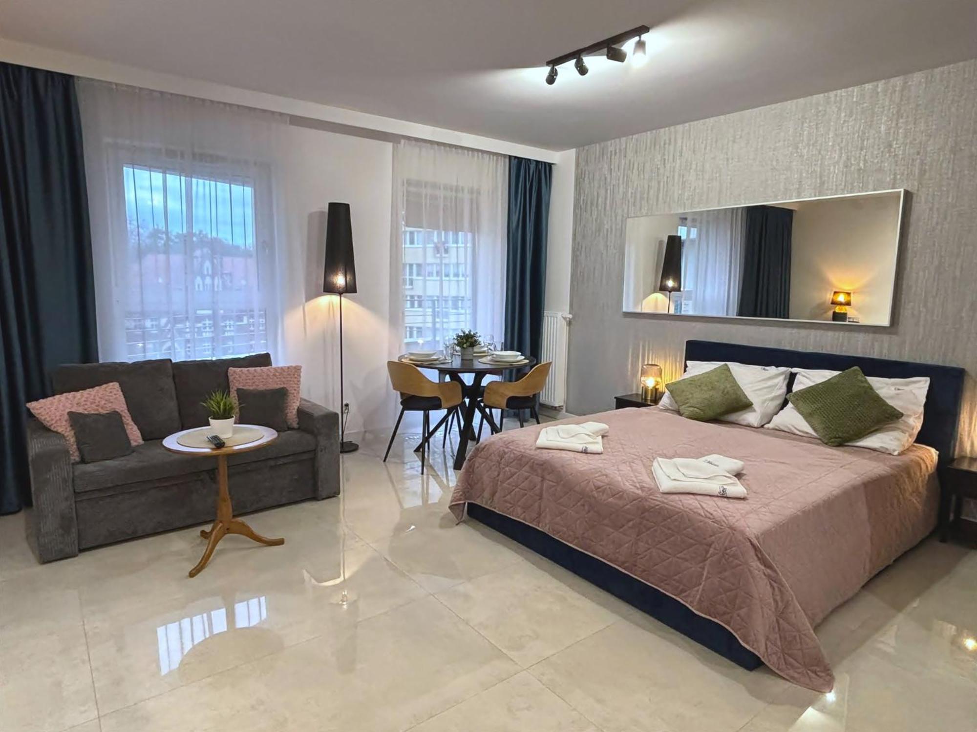 Sun Towers - Apartamenty Bryza - Apartamenty Z Parkingiem Свіноуйсьце Екстер'єр фото
