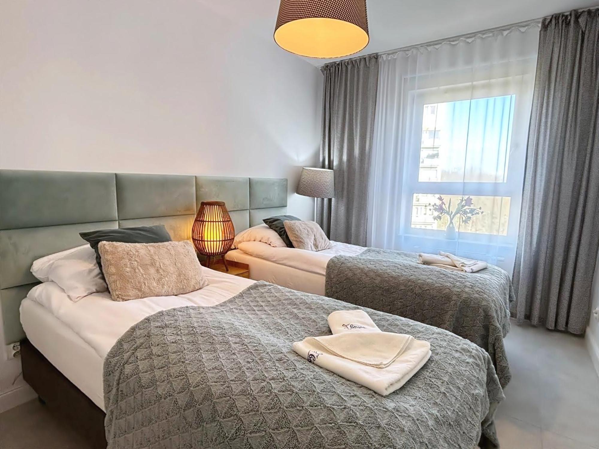 Sun Towers - Apartamenty Bryza - Apartamenty Z Parkingiem Свіноуйсьце Екстер'єр фото