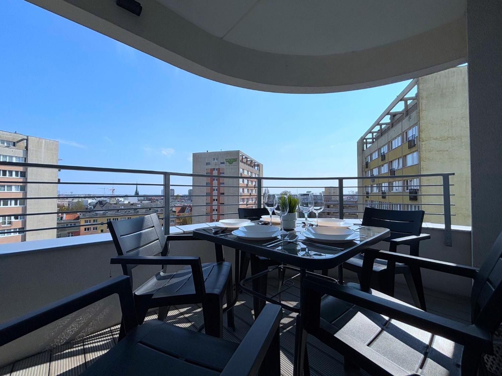 Sun Towers - Apartamenty Bryza - Apartamenty Z Parkingiem Свіноуйсьце Екстер'єр фото