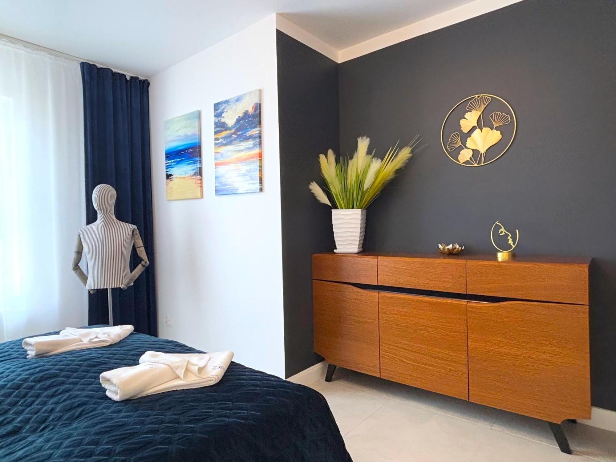 Sun Towers - Apartamenty Bryza - Apartamenty Z Parkingiem Свіноуйсьце Екстер'єр фото