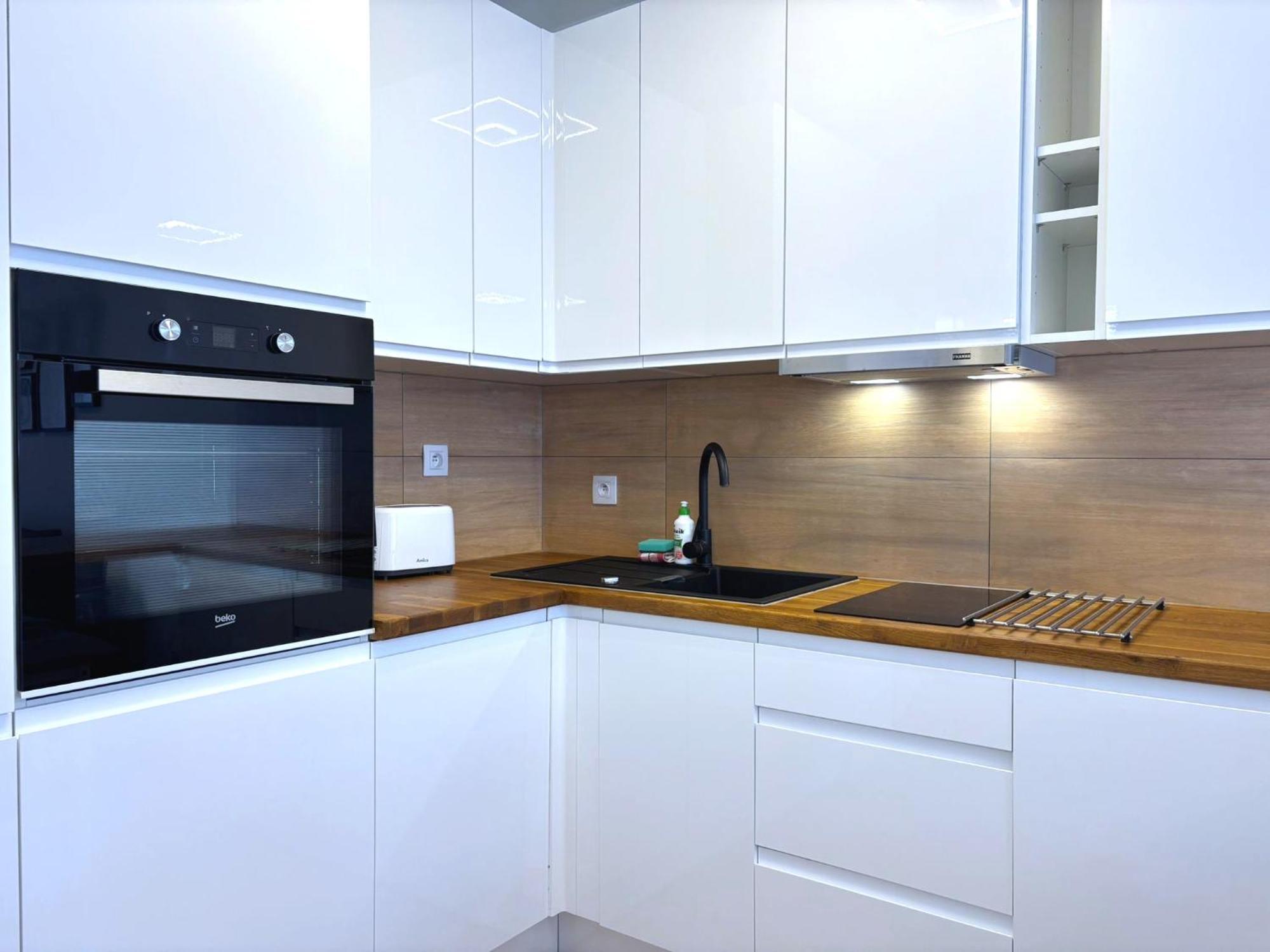 Sun Towers - Apartamenty Bryza - Apartamenty Z Parkingiem Свіноуйсьце Екстер'єр фото